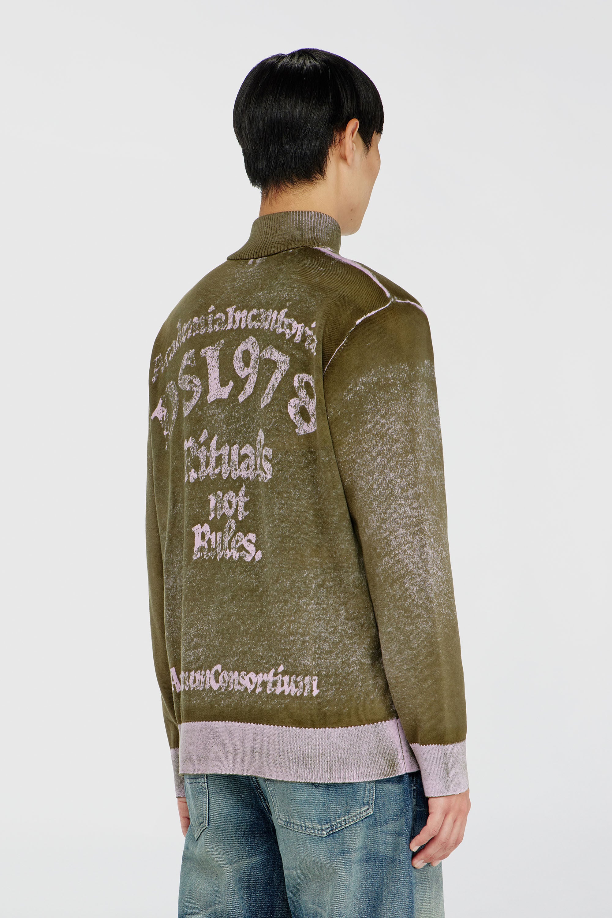 Diesel - K-LAUTARE, Man's Treated half-zip jumper with griffin motif in Military Green - 4