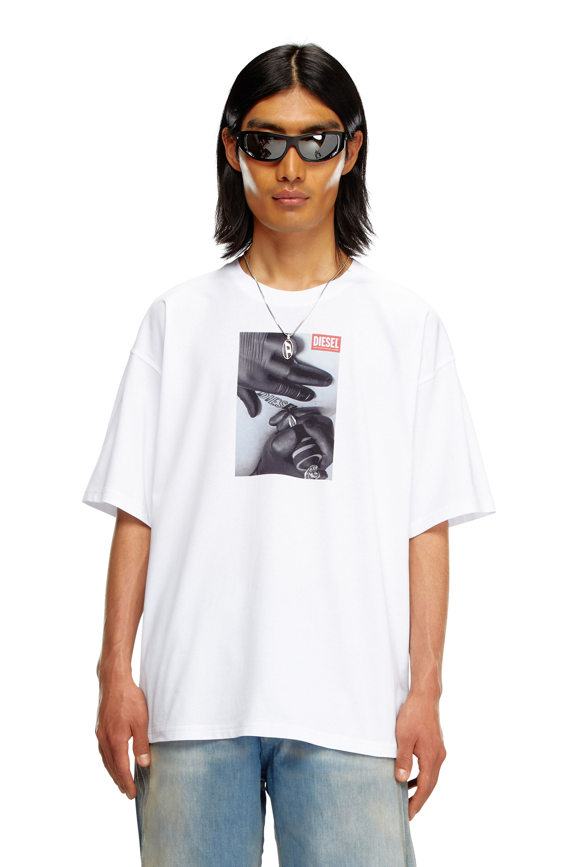 Diesel - T-BOXT-K4, Man T-shirt with tattoo glove print in White - Image 3