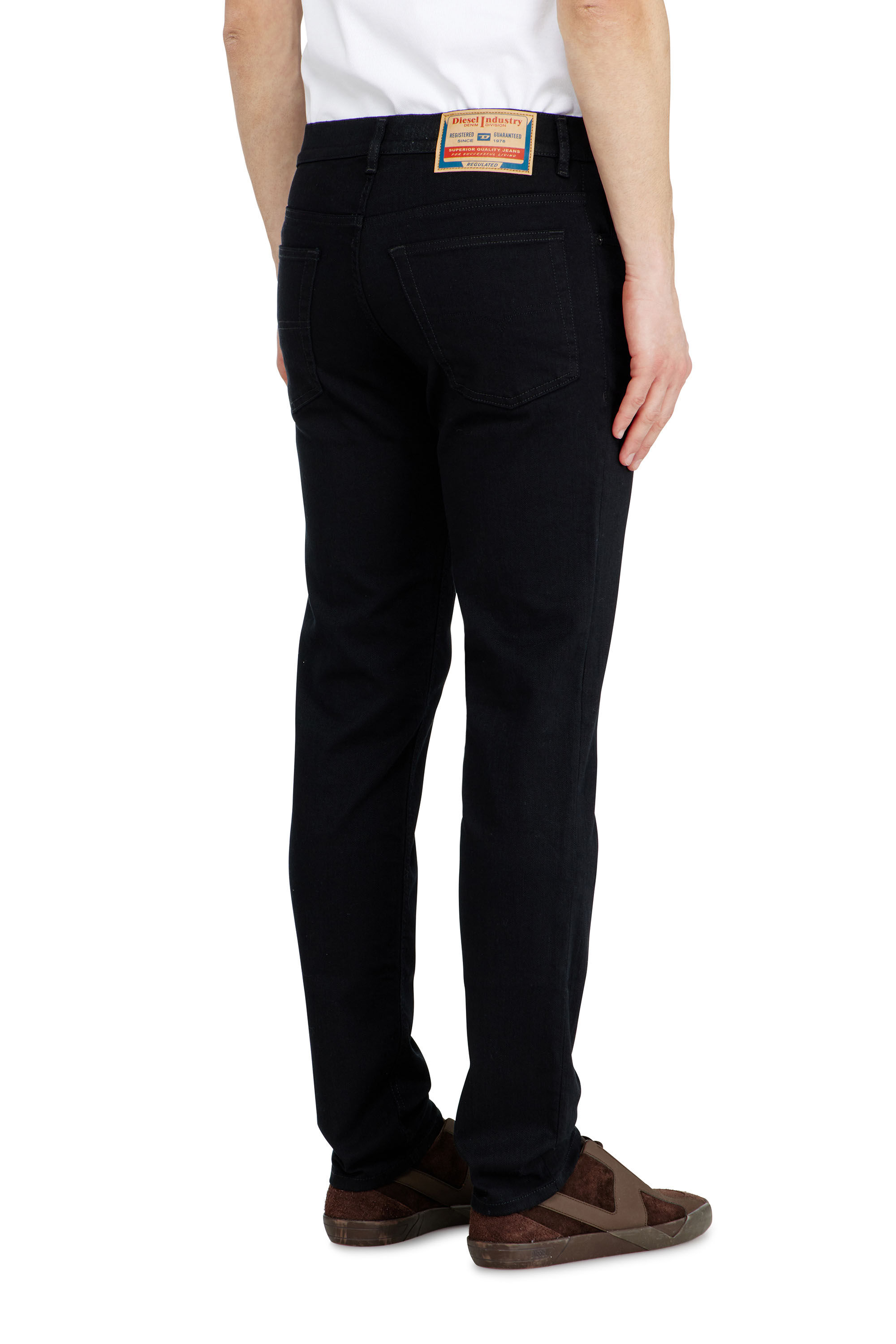 Diesel - Man's Regular Jeans 1985 Larkee 0688H, Black/Dark grey - 5