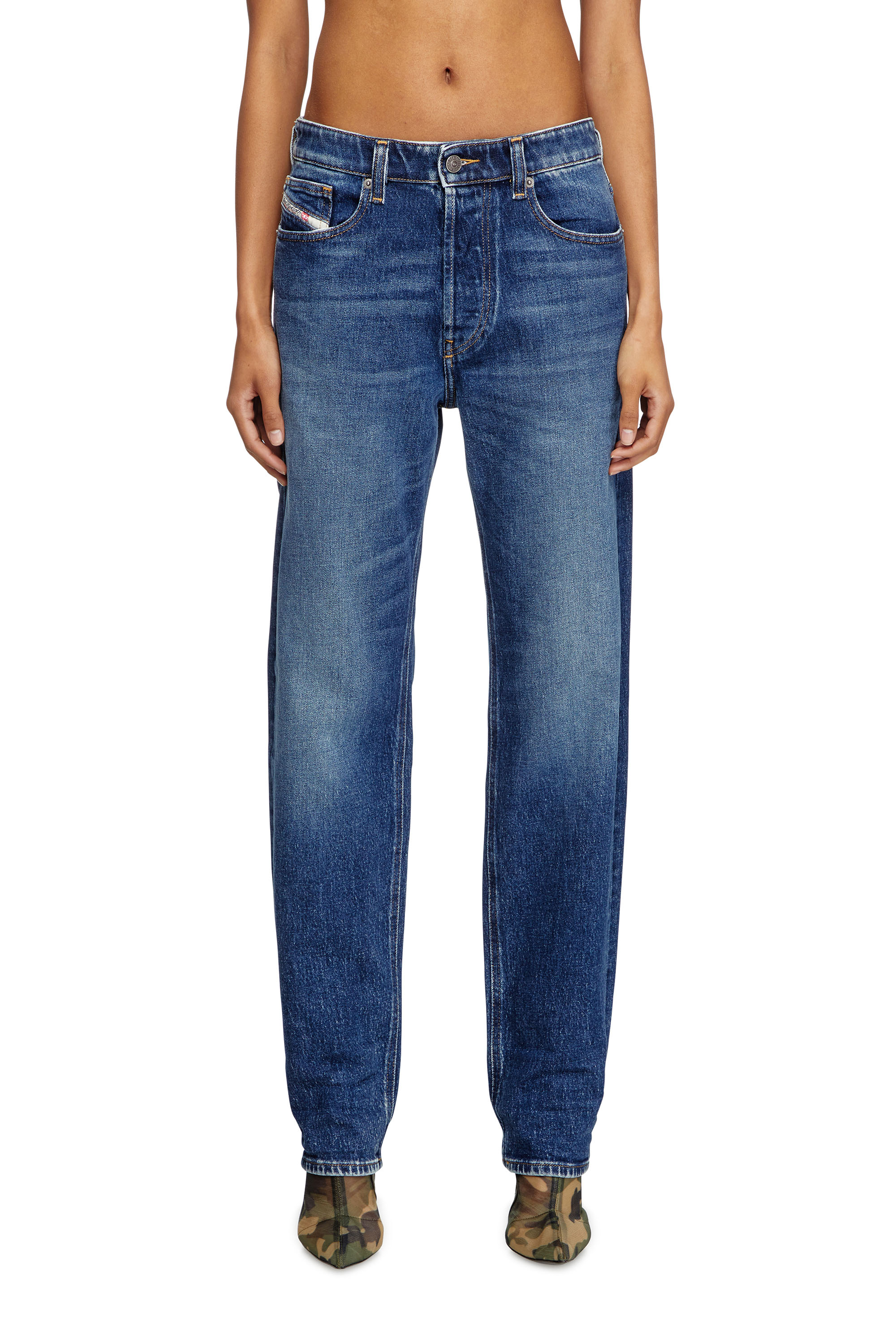 Regular Jeans 1988 D-Ark 09L21, Medium blue Diesel - Woman's Regular Jeans 1988 D-Ark 09L21, Medium blue - 3