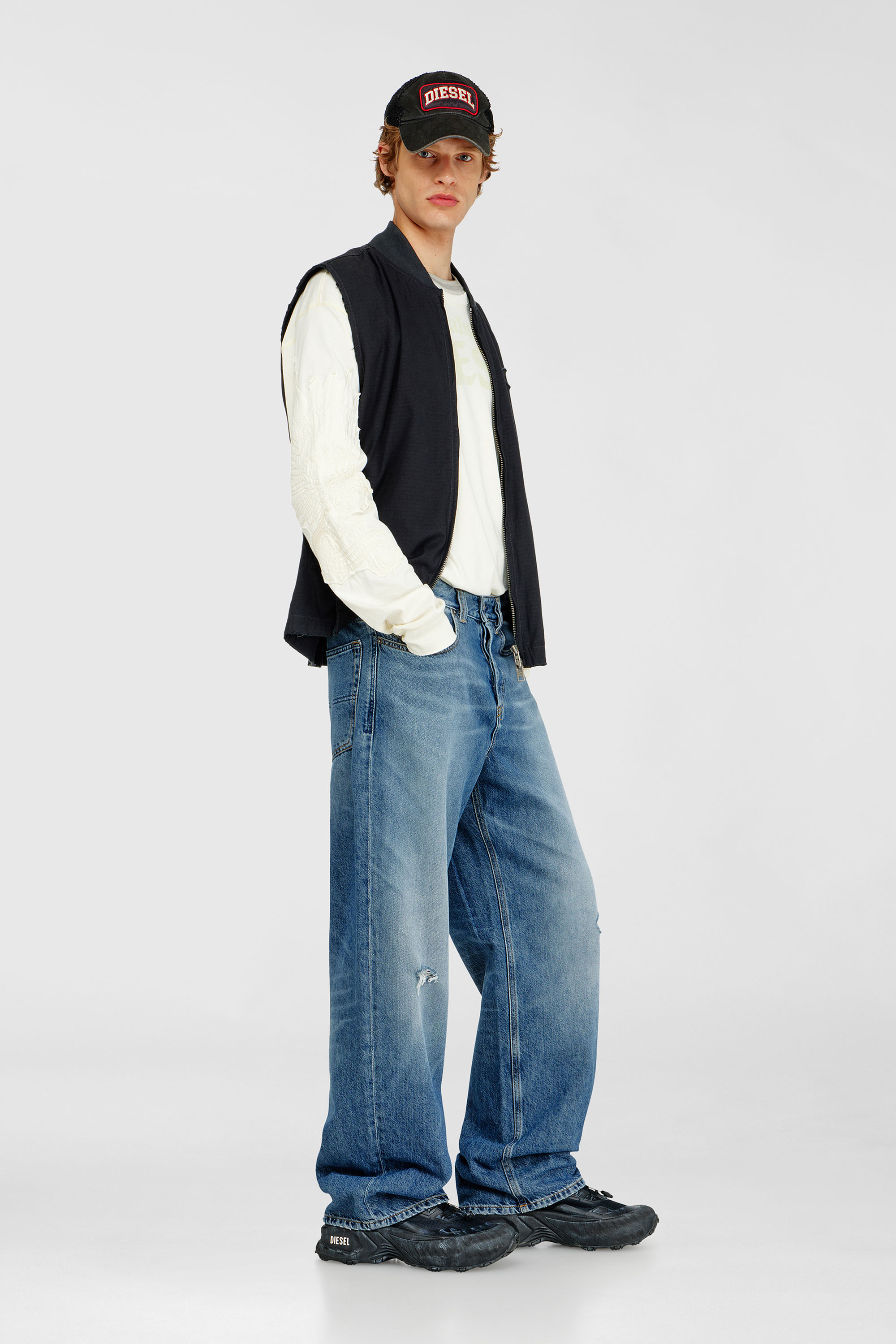Diesel - Man's Relaxed Jeans 2001 D-Macro 09P61, Medium blue - 2