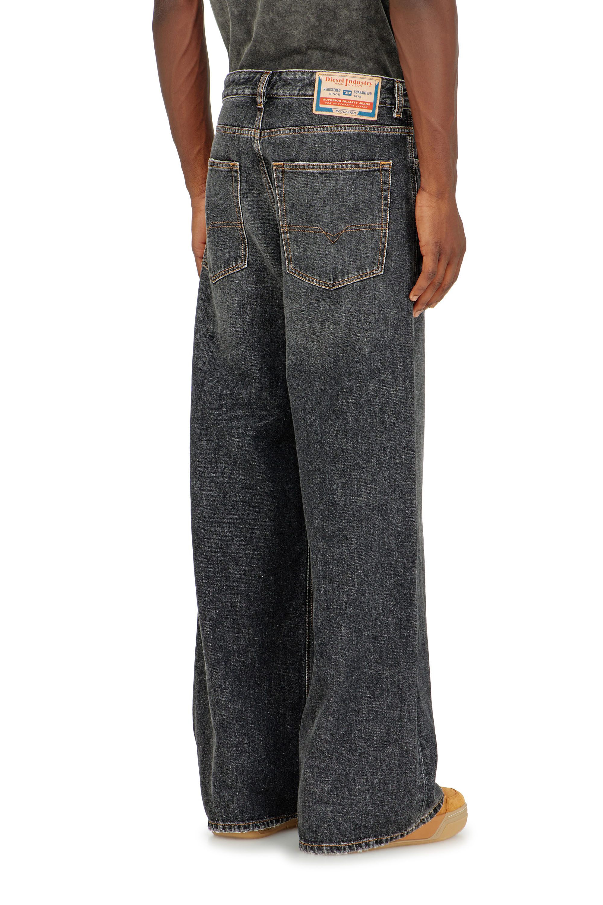 Diesel - Man's Relaxed Jeans D-Rise 007DN, Black/Dark grey - 5