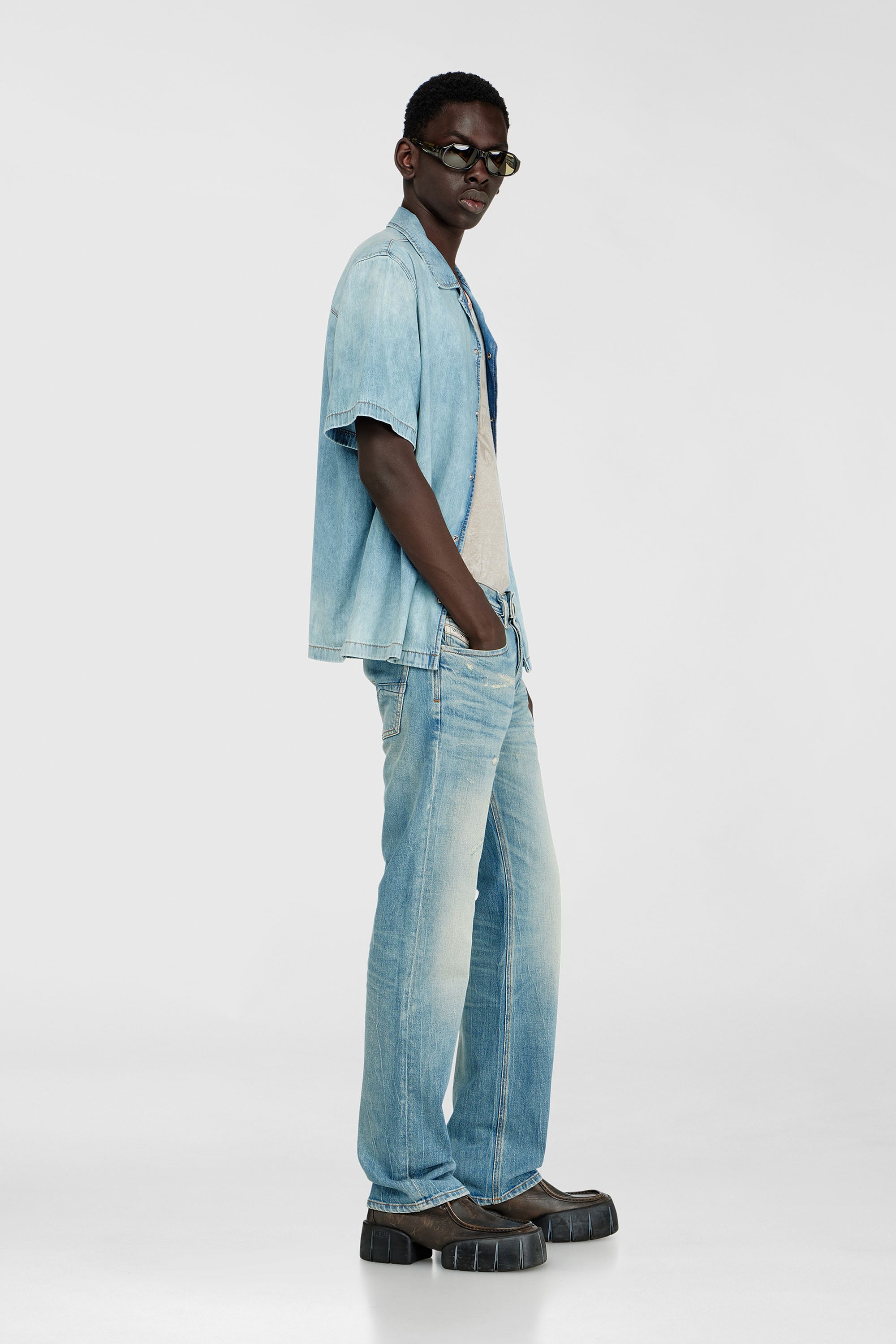 Diesel - Man's Regular Jeans 1985 Larkee 09P33, Light Blue - 1