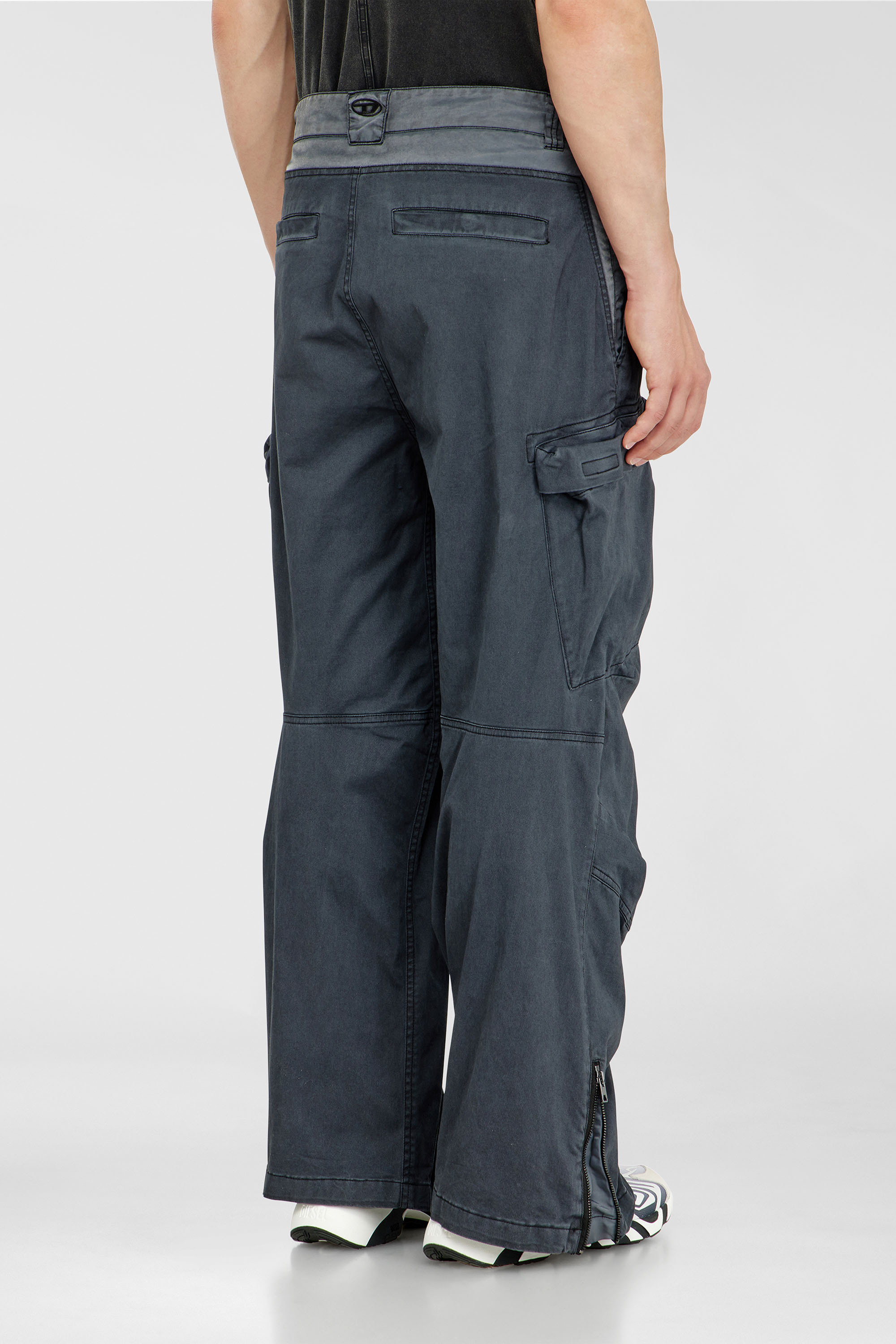 Diesel - P-DELLS, Man's Cargo pants in cotton and nylon in Blue - 4