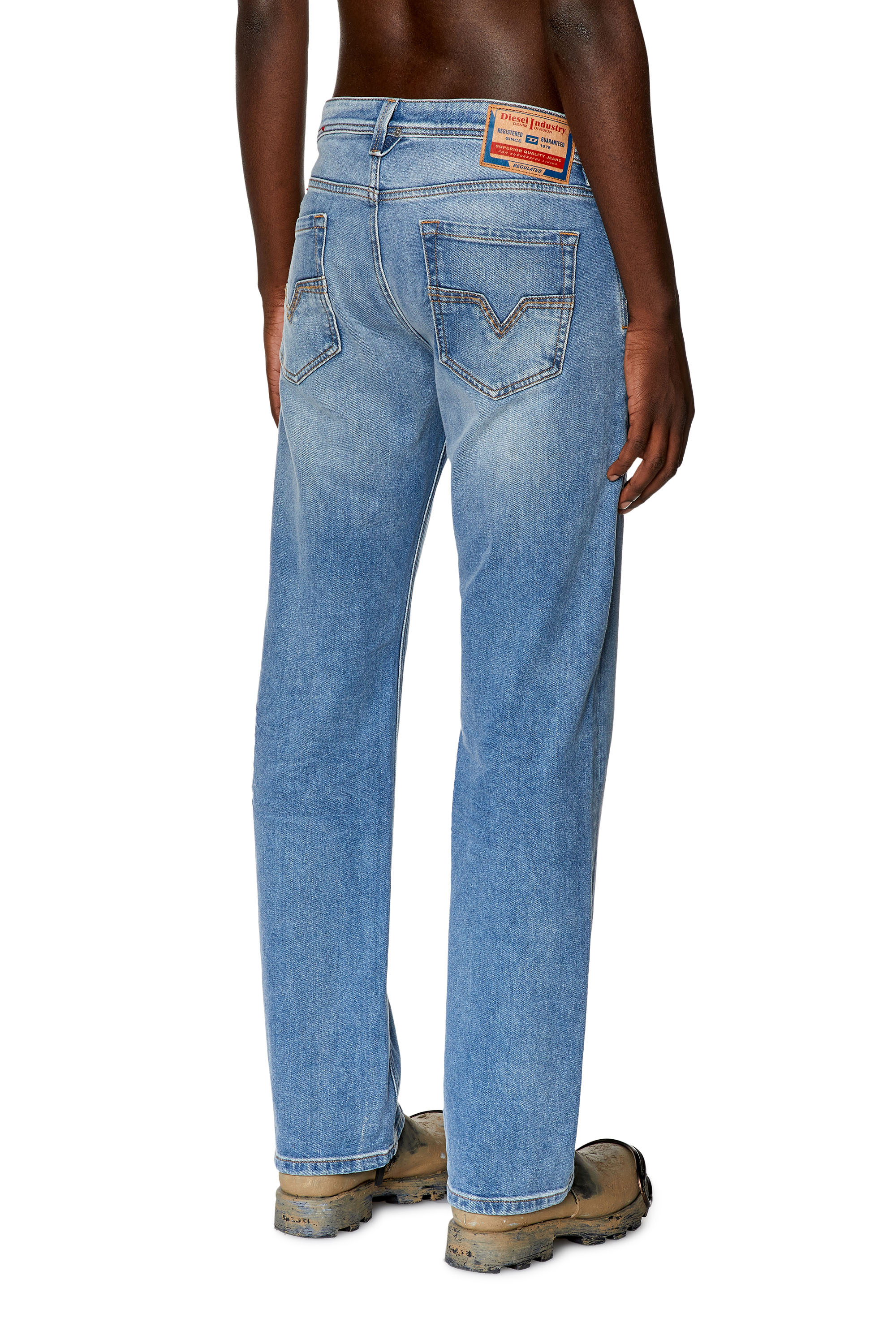 Diesel - Straight Jeans 1985 Larkee 0ENAS, Light Blue - Image 2