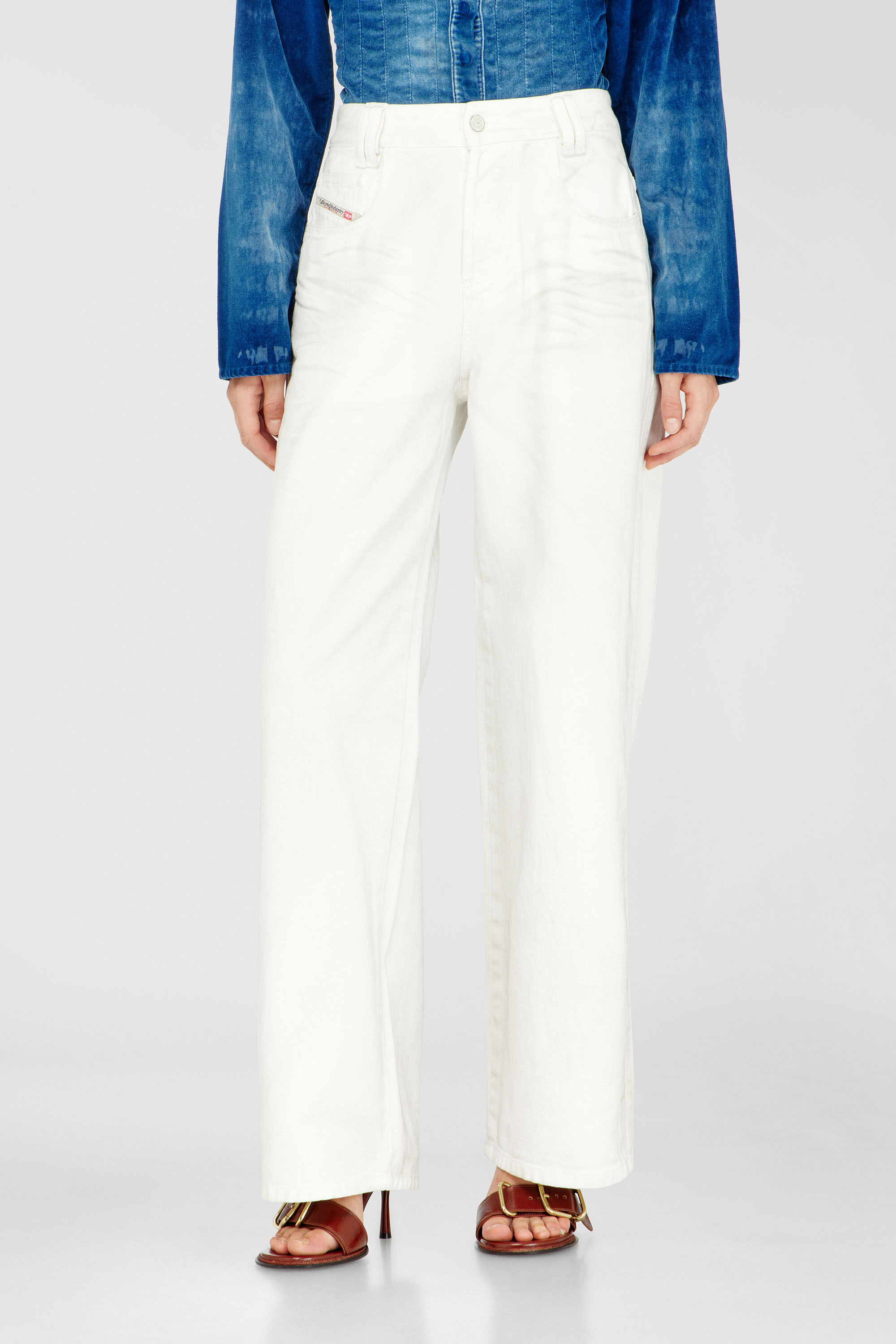 Diesel - Unisex's Relaxed Jeans 1982 D-Hakou 007GG, White - 2