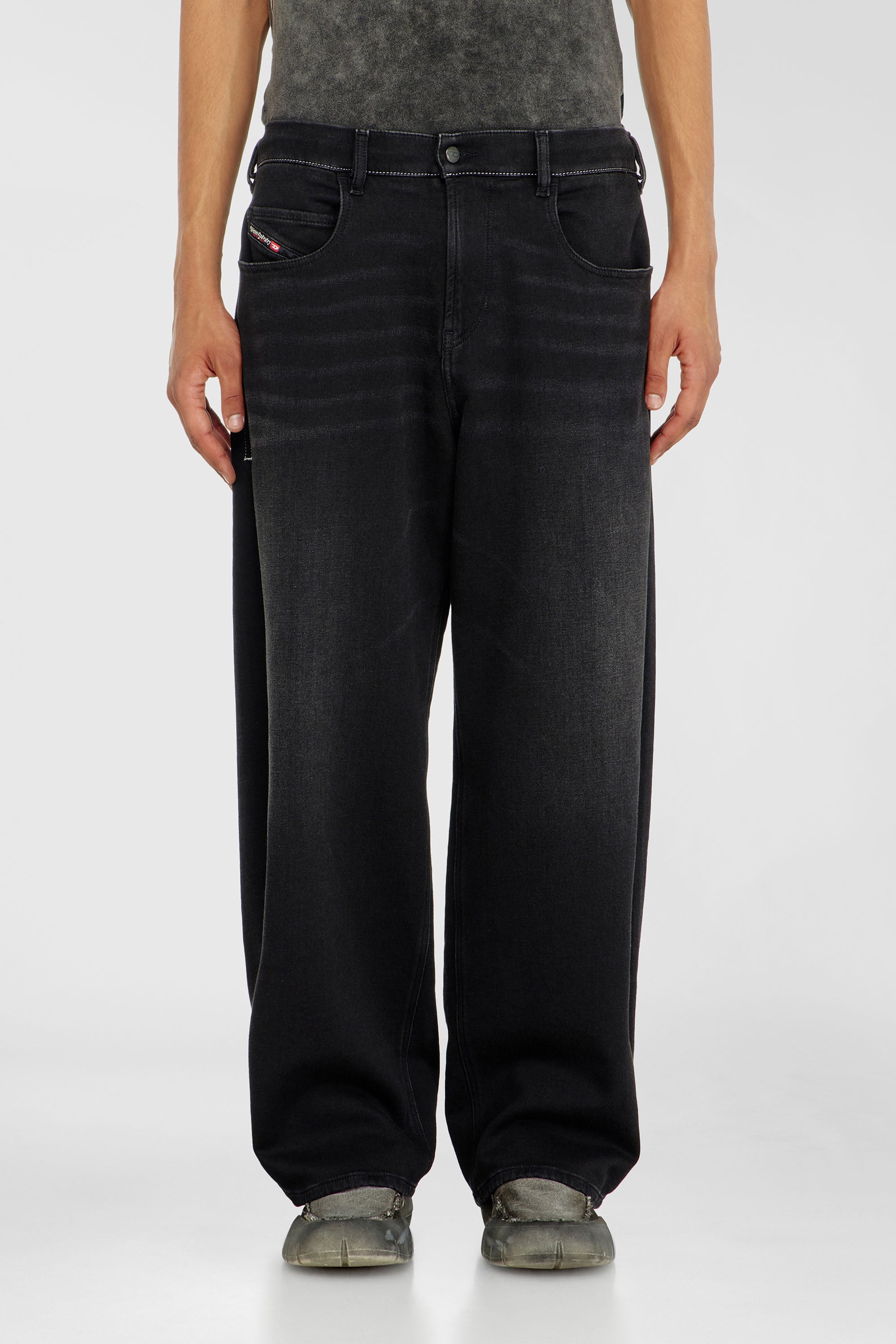 Diesel - Unisex's Relaxed 2097 D-Enim-M Joggjeans&reg; 09P90, Black/Dark grey - 1