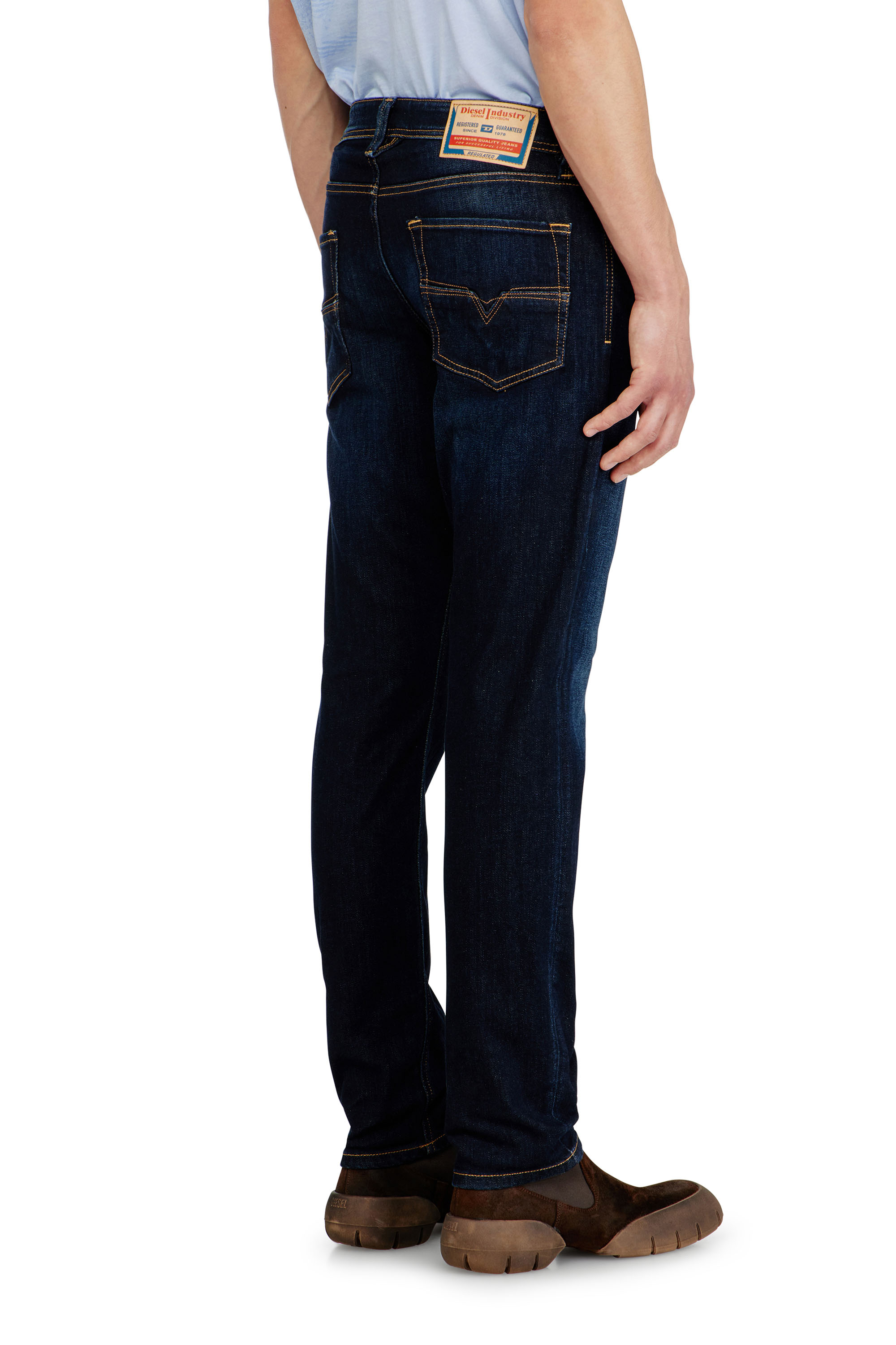 Diesel - Man's Regular Jeans 1986 Larkee-Beex 09Q15, Dark Blue - 5