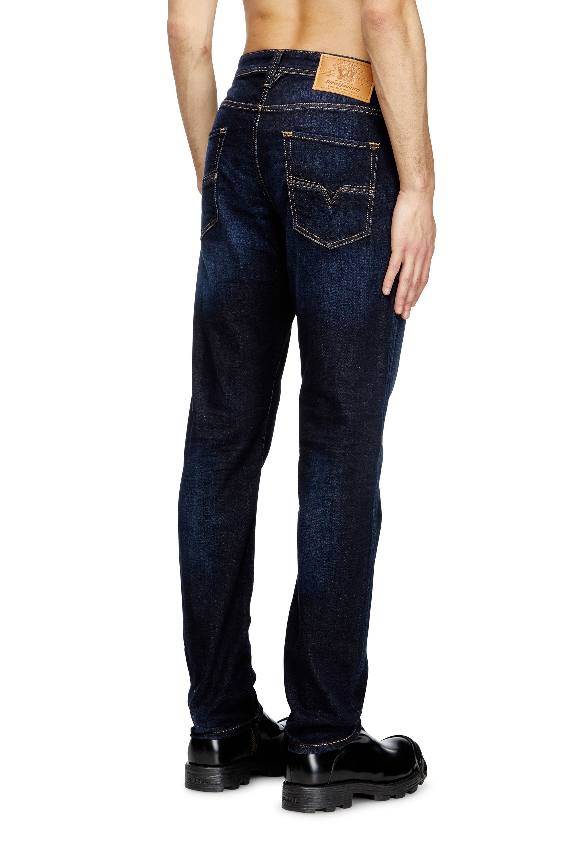 Diesel - Man's Regular Jeans 1986 Larkee-Beex 009ZS, Dark Blue - 4